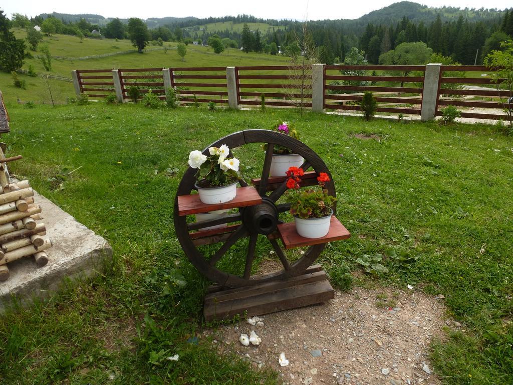 Cabana Ghetari Bagian luar foto