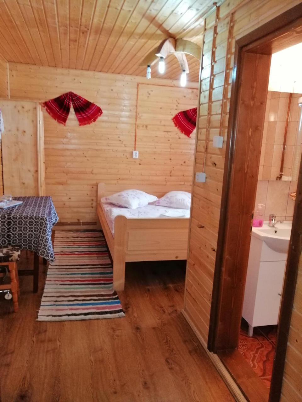 Cabana Ghetari Bagian luar foto
