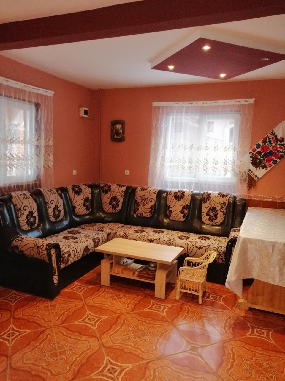 Cabana Ghetari Bagian luar foto